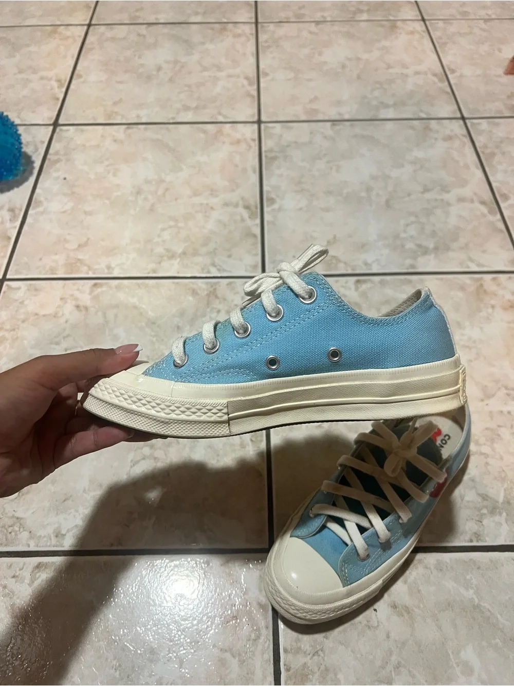 Comme des Garçons PLAY Light Blue Low-Top Sneakers with Red Heart